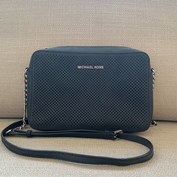 Michael Kors Handbags - Michael Kors Cross Body Bag